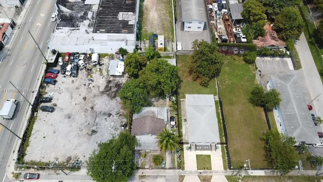 683 Nw 30th St, Miami, Florida 33127, Miami, Florida 33127, ,Residential Income,For Sale,683 Nw 30th St, Miami, Florida 33127,A11859068
