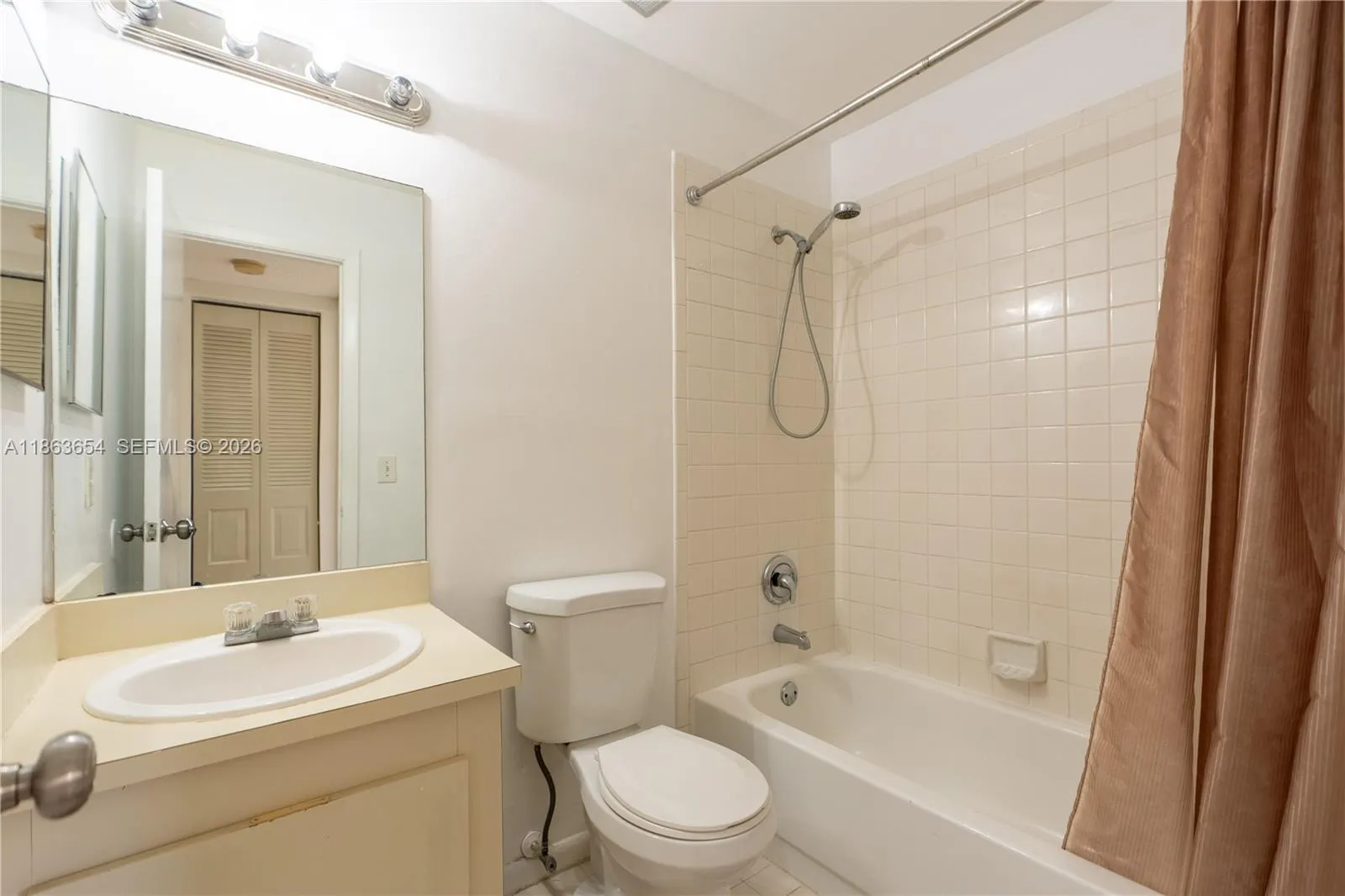721 Nw 103rd Ter 202, Pembroke Pines, Florida 3302, Pembroke Pines, Florida 33026, 2 Bedrooms Bedrooms, ,2 BathroomsBathrooms,Residential,For Sale,721 Nw 103rd Ter 202, Pembroke Pines, Florida 3302,A11863654