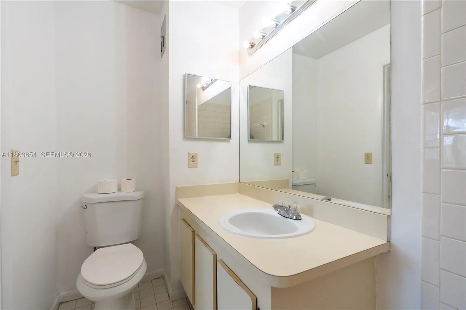 721 Nw 103rd Ter 202, Pembroke Pines, Florida 3302, Pembroke Pines, Florida 33026, 2 Bedrooms Bedrooms, ,2 BathroomsBathrooms,Residential,For Sale,721 Nw 103rd Ter 202, Pembroke Pines, Florida 3302,A11863654