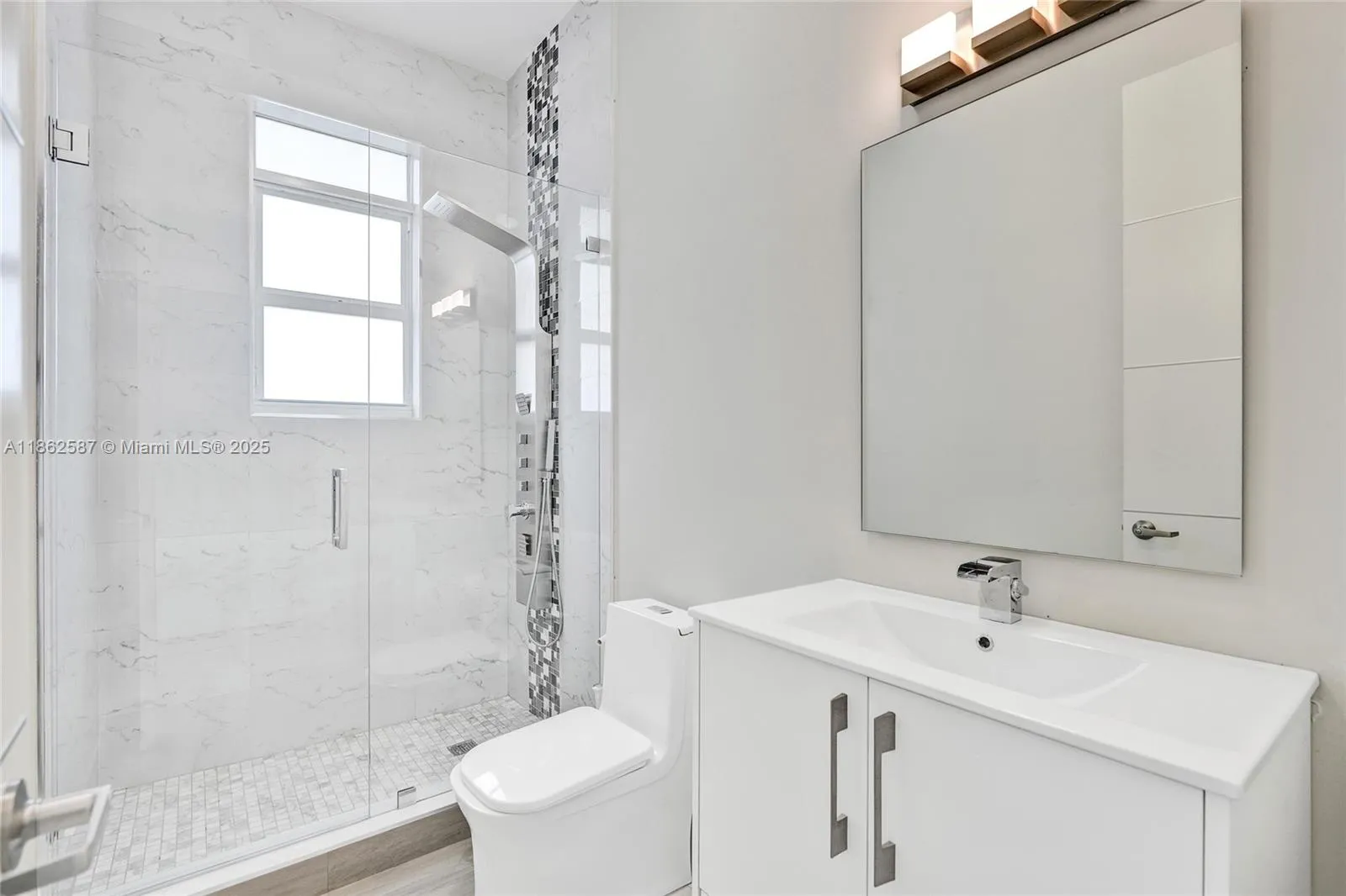 411 Nw 125th Ave, Miami, Florida 33182, Miami, Florida 33182, 6 Bedrooms Bedrooms, ,4 BathroomsBathrooms,Residential,For Sale,411 Nw 125th Ave, Miami, Florida 33182,A11862587