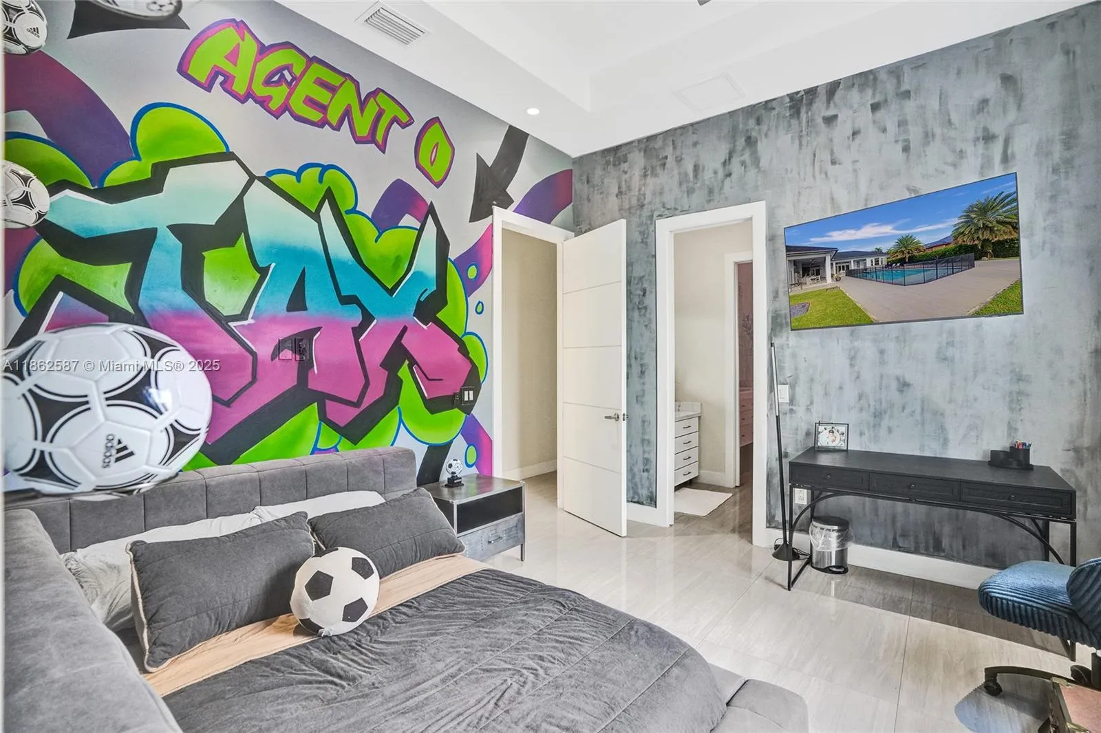 411 Nw 125th Ave, Miami, Florida 33182, Miami, Florida 33182, 6 Bedrooms Bedrooms, ,4 BathroomsBathrooms,Residential,For Sale,411 Nw 125th Ave, Miami, Florida 33182,A11862587