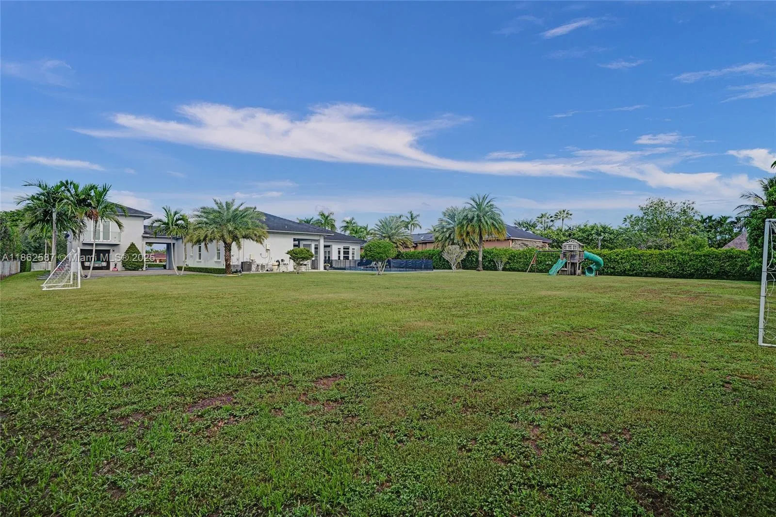 411 Nw 125th Ave, Miami, Florida 33182, Miami, Florida 33182, 6 Bedrooms Bedrooms, ,4 BathroomsBathrooms,Residential,For Sale,411 Nw 125th Ave, Miami, Florida 33182,A11862587