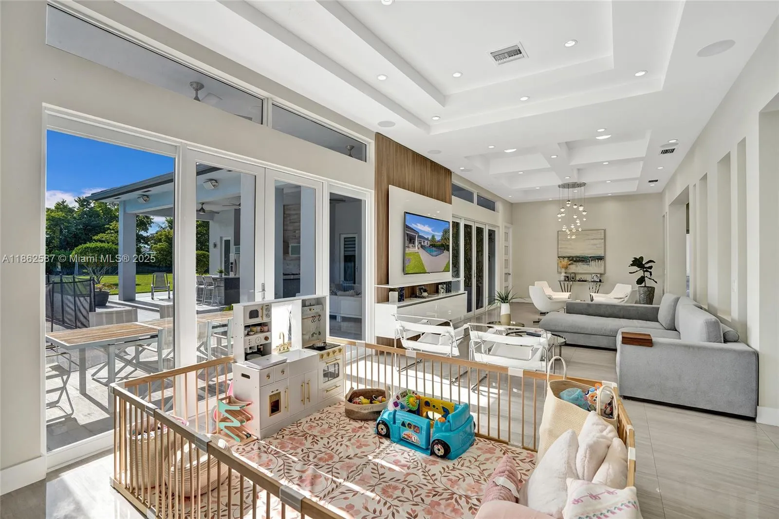411 Nw 125th Ave, Miami, Florida 33182, Miami, Florida 33182, 6 Bedrooms Bedrooms, ,4 BathroomsBathrooms,Residential,For Sale,411 Nw 125th Ave, Miami, Florida 33182,A11862587