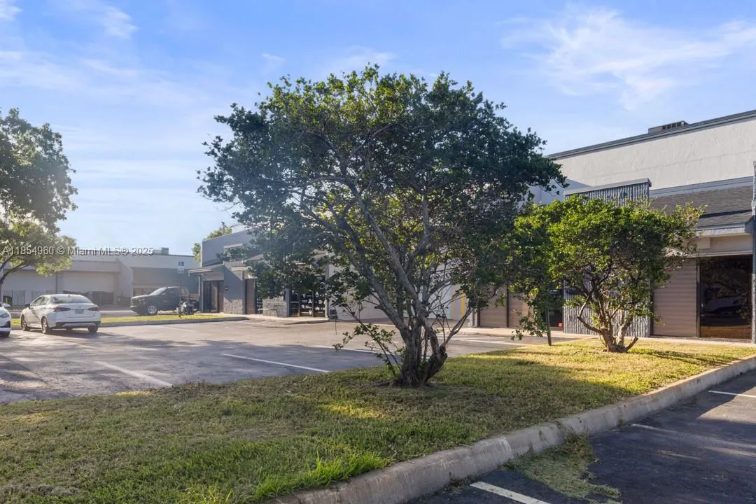 1501 Nw 82nd Ave, Doral, Florida 33126, Doral, Florida 33126, ,Commercial Lease,For Rent,1501 Nw 82nd Ave, Doral, Florida 33126,A11854960