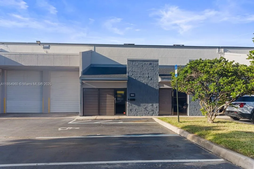 1501 Nw 82nd Ave, Doral, Florida 33126, Doral, Florida 33126, ,Commercial Lease,For Rent,1501 Nw 82nd Ave, Doral, Florida 33126,A11854960