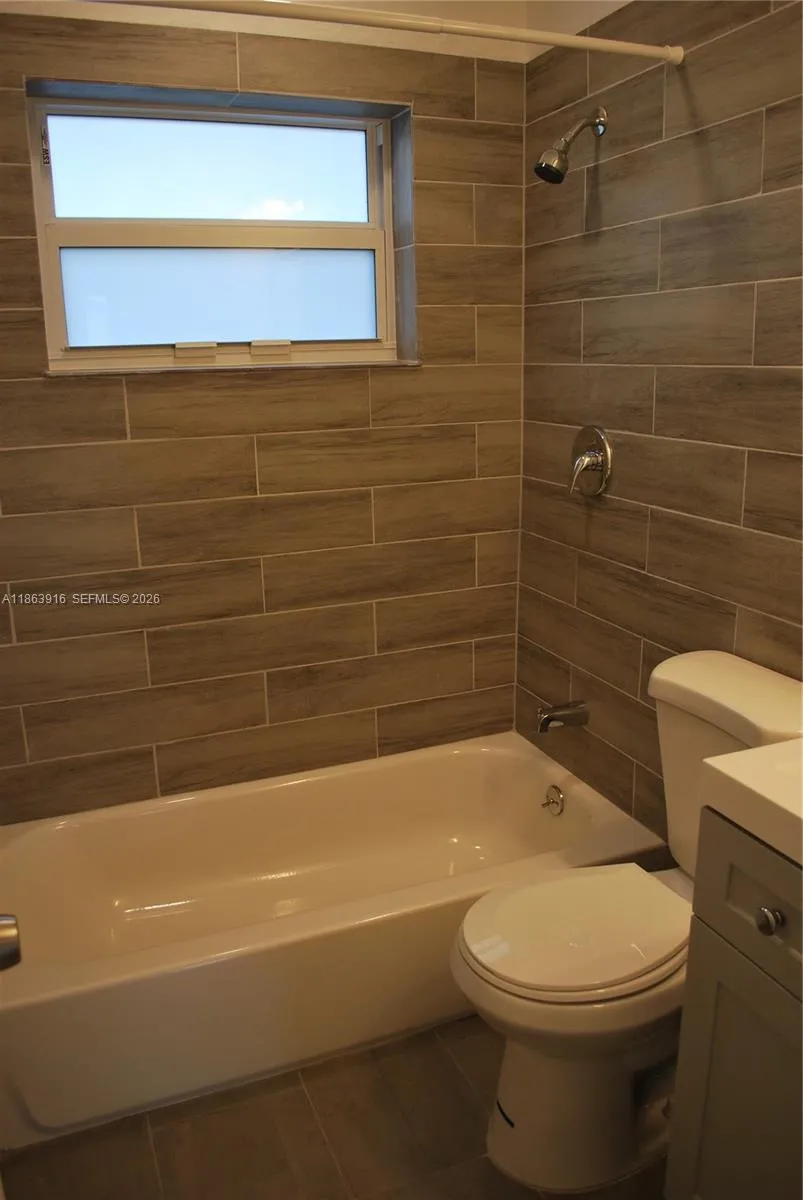 3641 Ne 1st Ter, Oakland Park, Florida 33334, Oakland Park, Florida 33334, ,Residential Income,For Sale,3641 Ne 1st Ter, Oakland Park, Florida 33334,A11863916