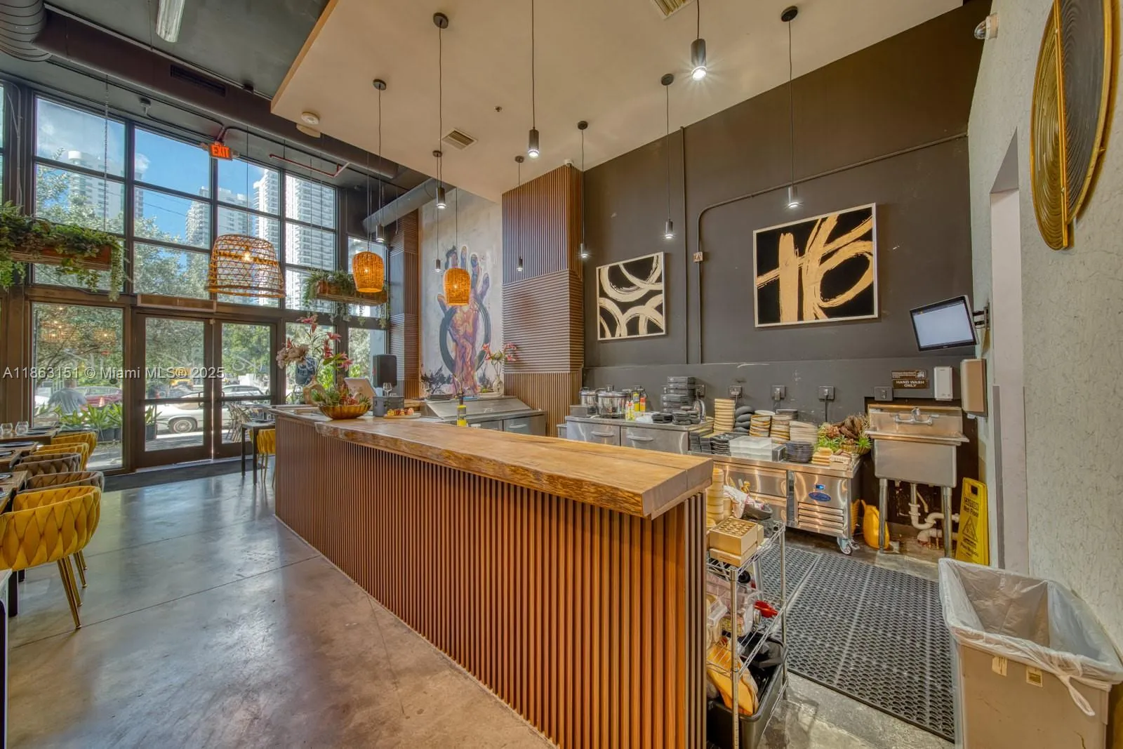 Restaurant For Sale Between Wynwood & Edgewate, Miami, Florida 33132, ,Business Opportunity,For Sale,Restaurant For Sale Between Wynwood & Edgewate,A11863151
