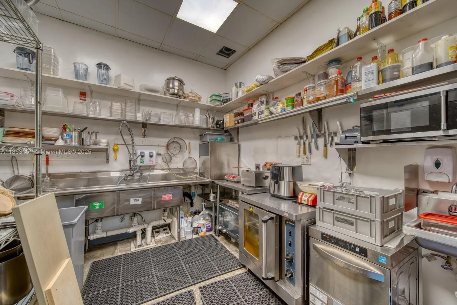 Restaurant For Sale Between Wynwood & Edgewate, Miami, Florida 33132, ,Business Opportunity,For Sale,Restaurant For Sale Between Wynwood & Edgewate,A11863151