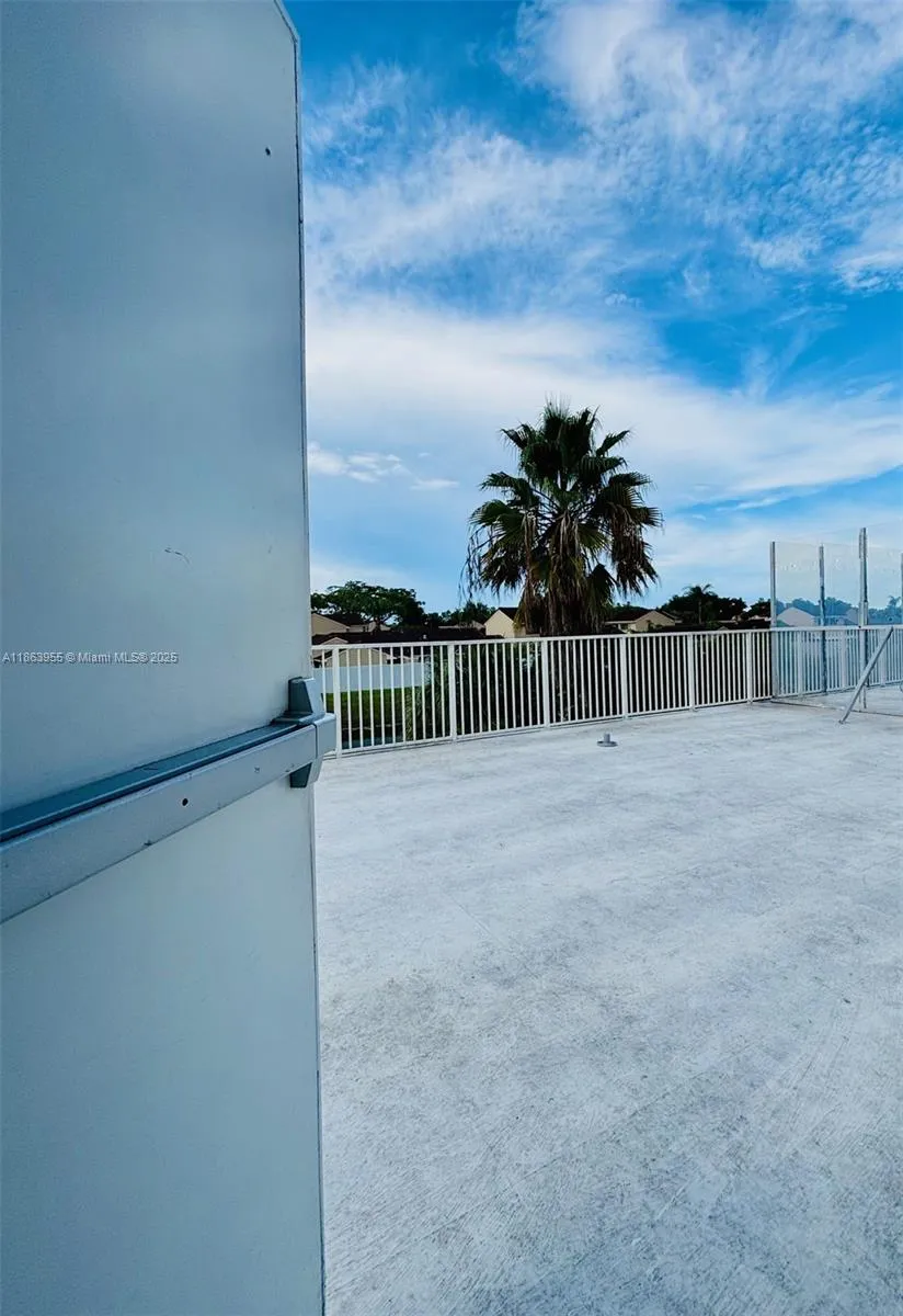 6545 Nw 169th St, Hialeah, Florida 33015, Hialeah, Florida 33015, ,Commercial Lease,For Rent,6545 Nw 169th St, Hialeah, Florida 33015,A11863955