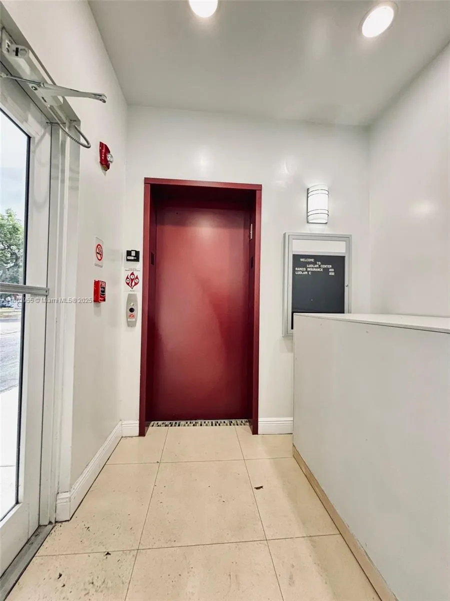 6545 Nw 169th St, Hialeah, Florida 33015, Hialeah, Florida 33015, ,Commercial Lease,For Rent,6545 Nw 169th St, Hialeah, Florida 33015,A11863955