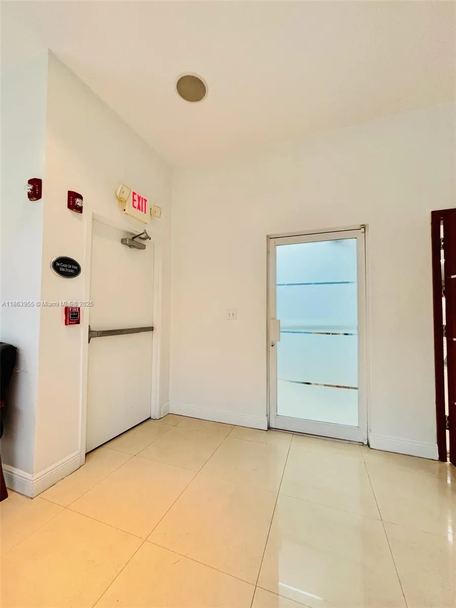 6545 Nw 169th St, Hialeah, Florida 33015, Hialeah, Florida 33015, ,Commercial Lease,For Rent,6545 Nw 169th St, Hialeah, Florida 33015,A11863955