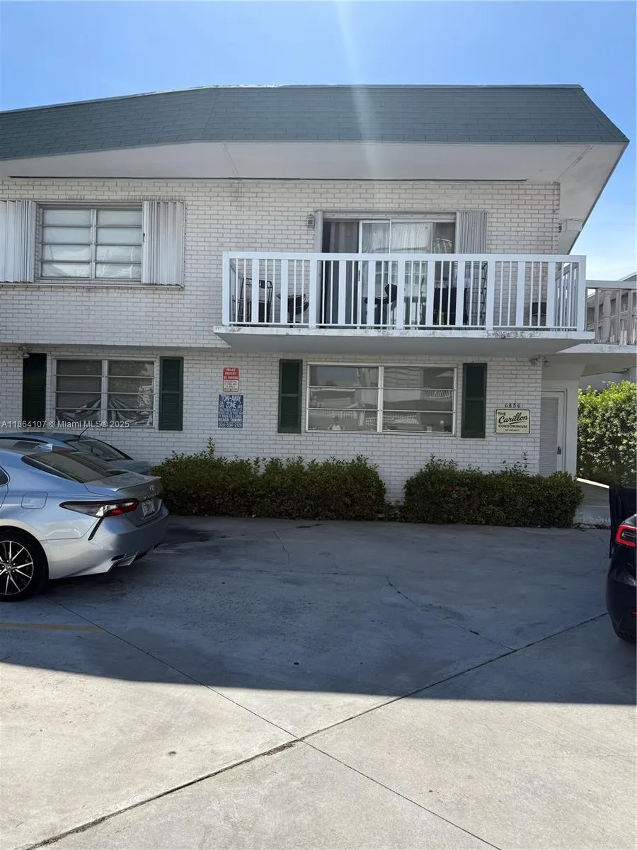 6856 Abbott Ave 6, Miami Beach, Florida 33141, Miami Beach, Florida 33141, 1 Bedroom Bedrooms, ,1 BathroomBathrooms,Residential Lease,For Rent,6856 Abbott Ave 6, Miami Beach, Florida 33141,A11864107 6856 Abbott Ave 6, Miami Beach, Florida 33141, Miami Beach, Florida 33141, 1 Bedroom Bedrooms, ,1 BathroomBathrooms,Residential Lease,For Rent,6856 Abbott Ave 6, Miami Beach, Florida 33141,A11864107