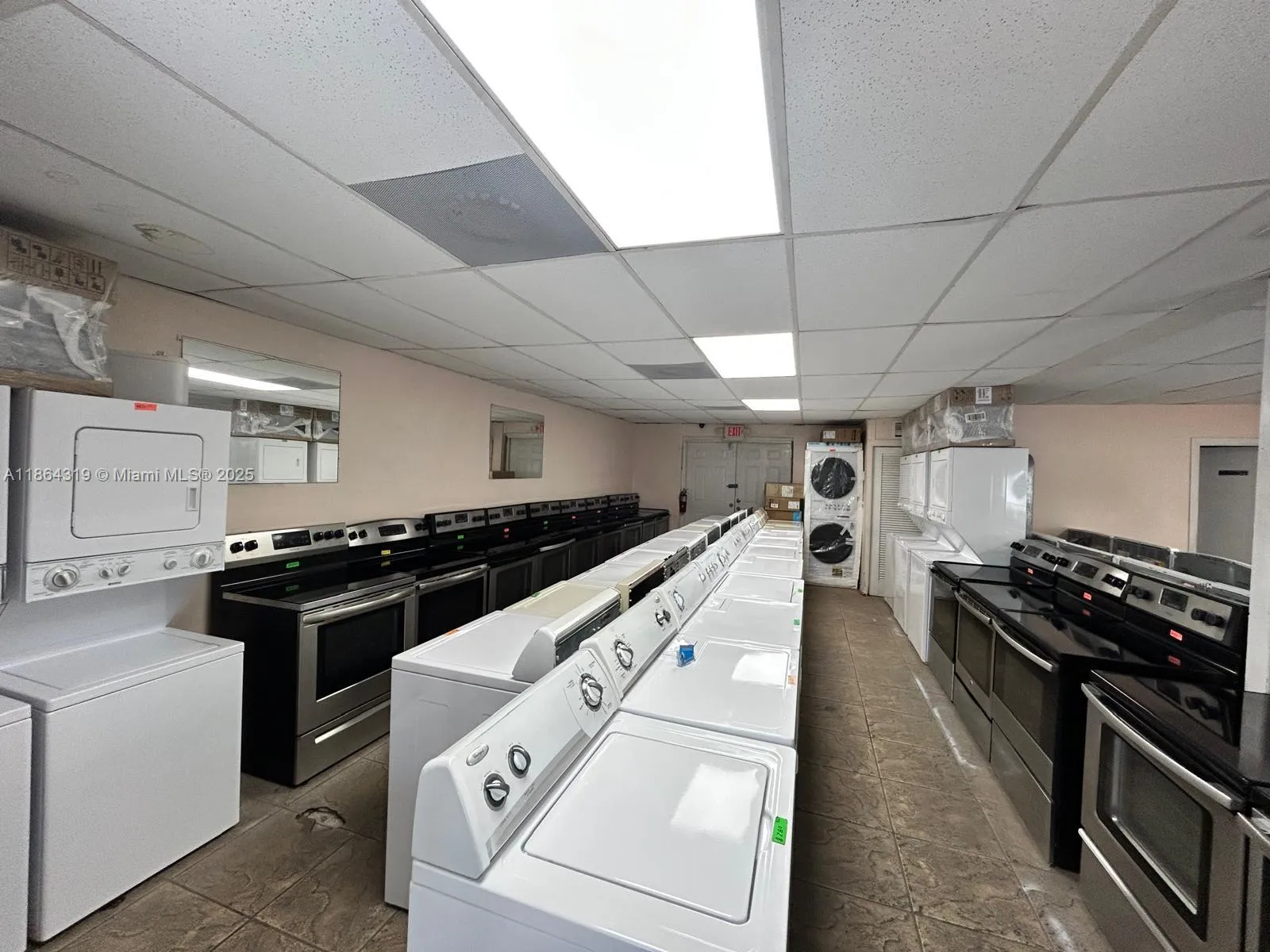 450 E 25th St, Hialeah, Florida 33013, Hialeah, Florida 33013, ,Commercial Sale,For Sale,450 E 25th St, Hialeah, Florida 33013,A11864319