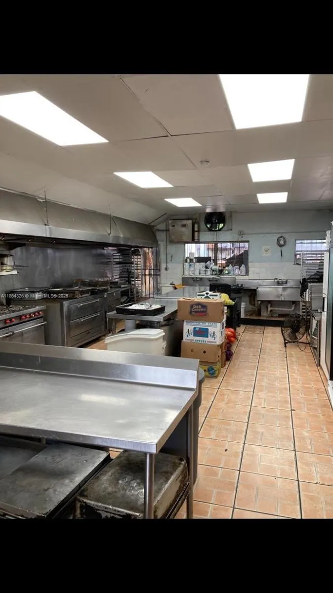 468 E 25th St, Hialeah, Florida 33013, Hialeah, Florida 33013, ,Commercial Sale,For Sale,468 E 25th St, Hialeah, Florida 33013,A11864326