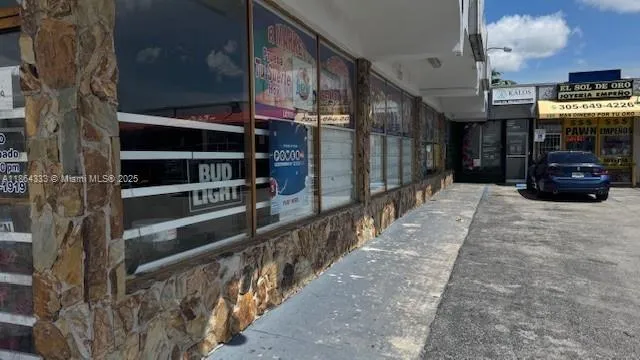4021 Nw 7th St 5, Miami, Florida 33126, Miami, Florida 33126, ,Commercial Lease,For Rent,4021 Nw 7th St 5, Miami, Florida 33126,A11864333