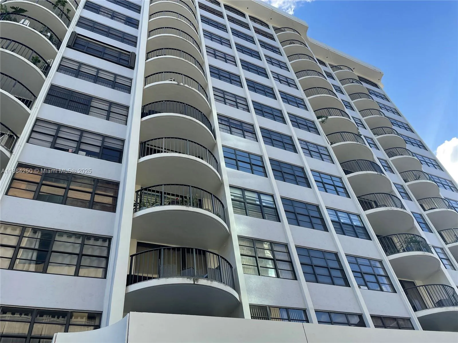 66 Valencia Ave Ph1c, Coral Gables, Florida 33134, Coral Gables, Florida 33134, 2 Bedrooms Bedrooms, ,2 BathroomsBathrooms,Residential,For Sale,66 Valencia Ave Ph1c, Coral Gables, Florida 33134,A11864250