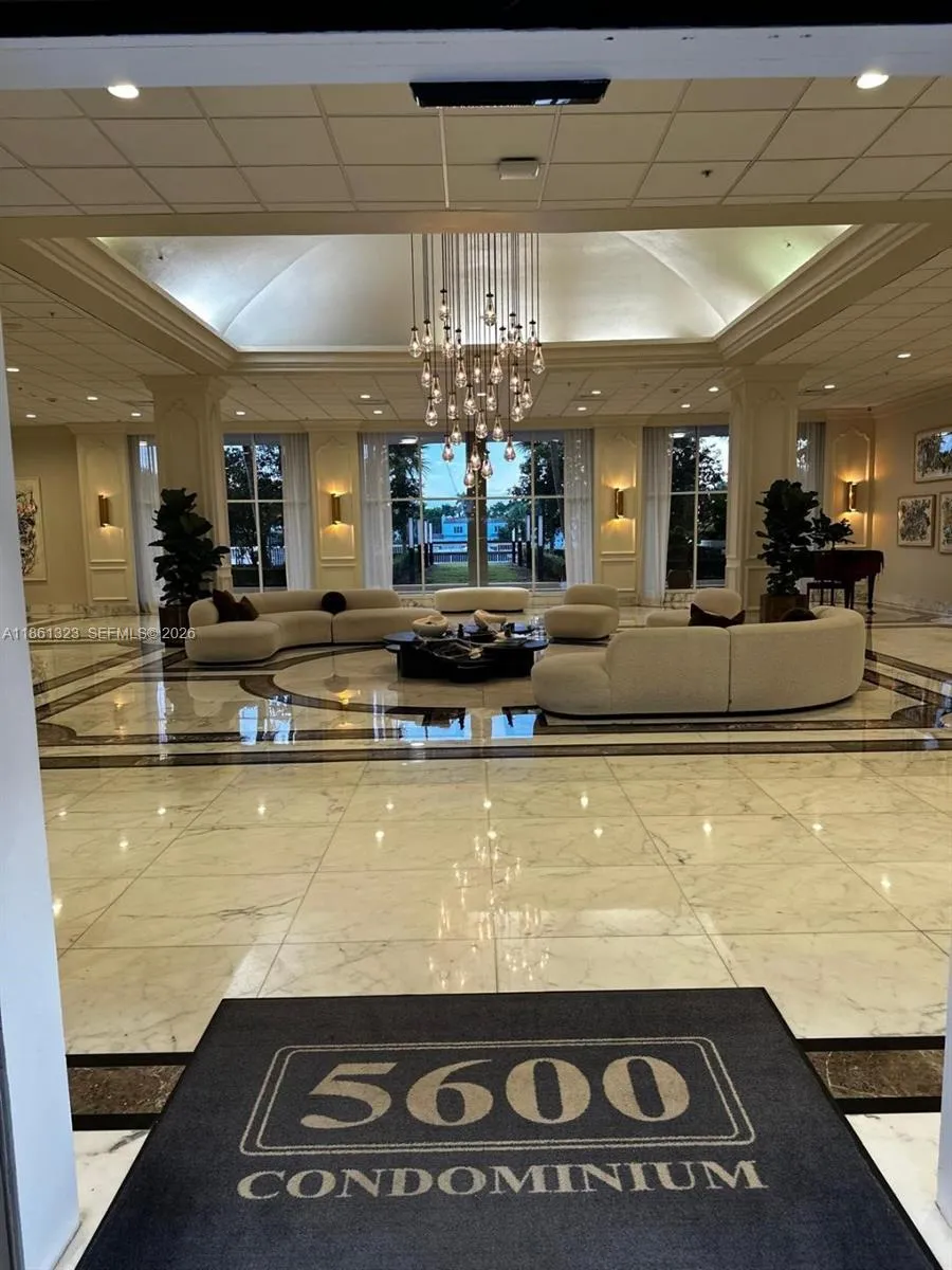 5600 Collins Ave 11w, Miami Beach, Florida 33140, Miami Beach, Florida 33140, 2 Bedrooms Bedrooms, ,2 BathroomsBathrooms,Residential,For Sale,5600 Collins Ave 11w, Miami Beach, Florida 33140,A11861323