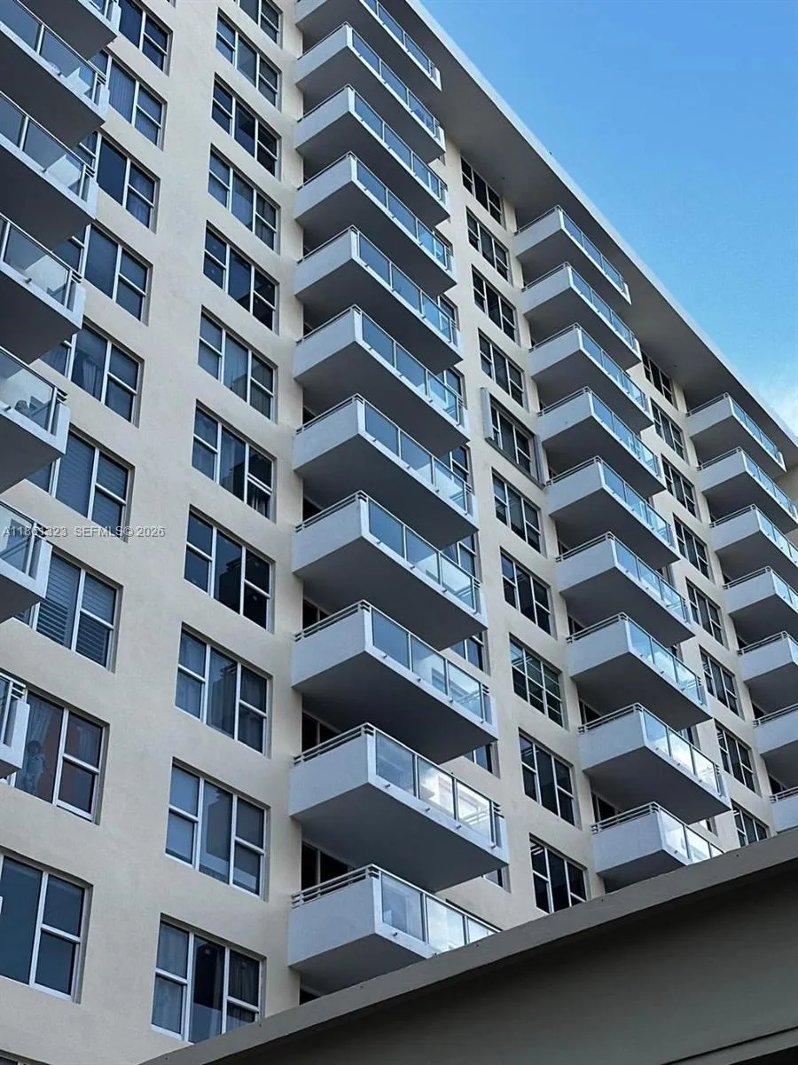 5600 Collins Ave 11w, Miami Beach, Florida 33140, Miami Beach, Florida 33140, 2 Bedrooms Bedrooms, ,2 BathroomsBathrooms,Residential,For Sale,5600 Collins Ave 11w, Miami Beach, Florida 33140,A11861323