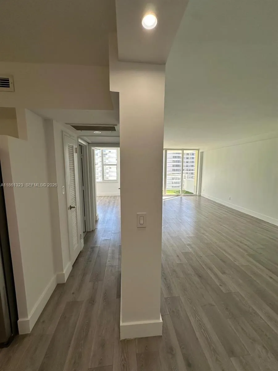 5600 Collins Ave 11w, Miami Beach, Florida 33140, Miami Beach, Florida 33140, 2 Bedrooms Bedrooms, ,2 BathroomsBathrooms,Residential,For Sale,5600 Collins Ave 11w, Miami Beach, Florida 33140,A11861323