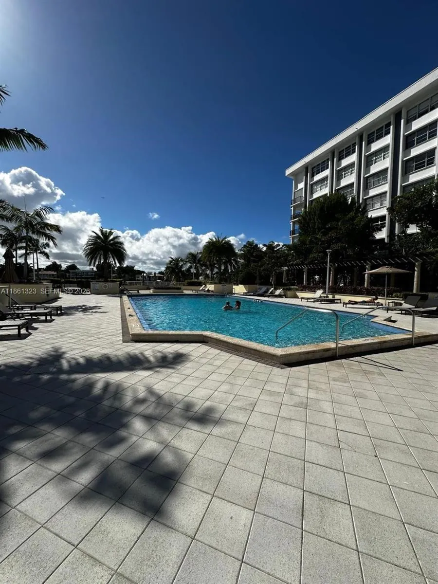 5600 Collins Ave 11w, Miami Beach, Florida 33140, Miami Beach, Florida 33140, 2 Bedrooms Bedrooms, ,2 BathroomsBathrooms,Residential,For Sale,5600 Collins Ave 11w, Miami Beach, Florida 33140,A11861323