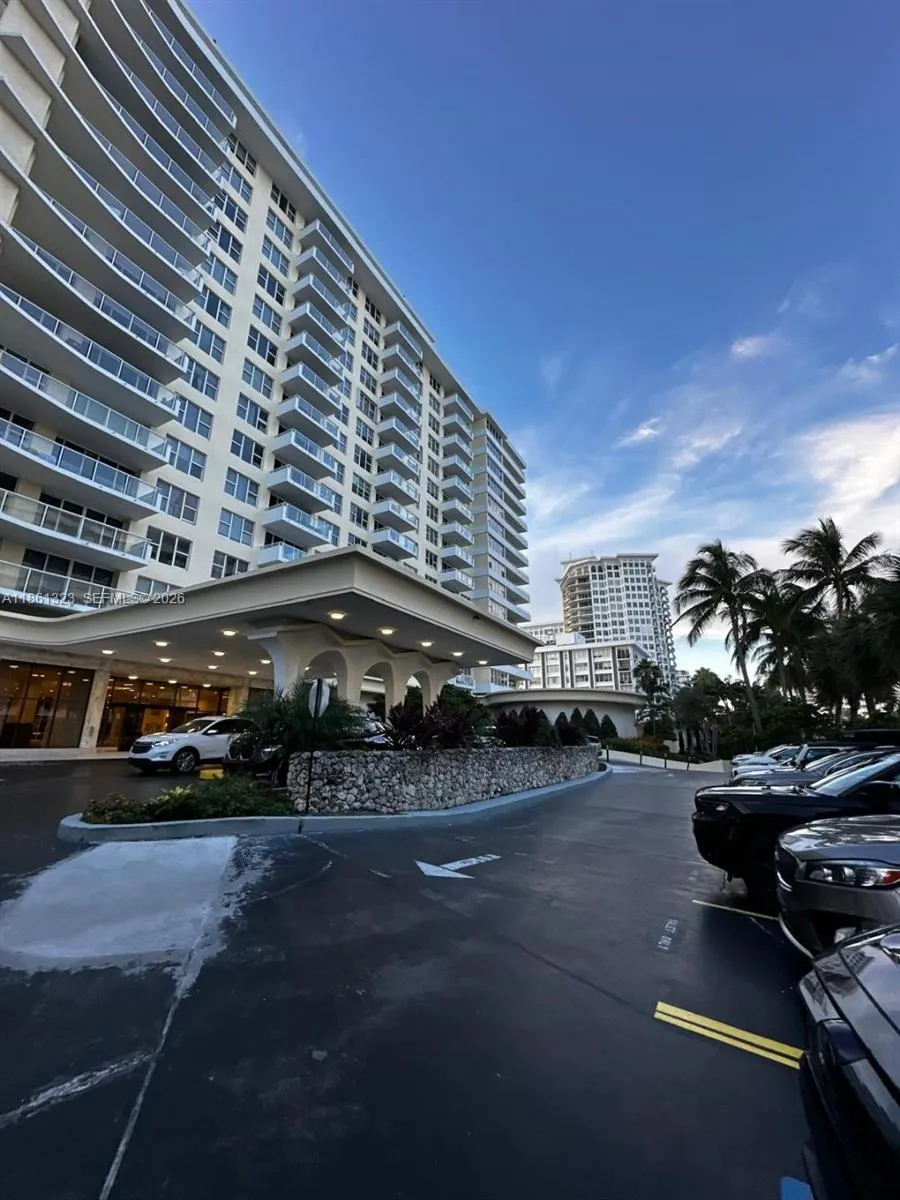5600 Collins Ave 11w, Miami Beach, Florida 33140, Miami Beach, Florida 33140, 2 Bedrooms Bedrooms, ,2 BathroomsBathrooms,Residential,For Sale,5600 Collins Ave 11w, Miami Beach, Florida 33140,A11861323