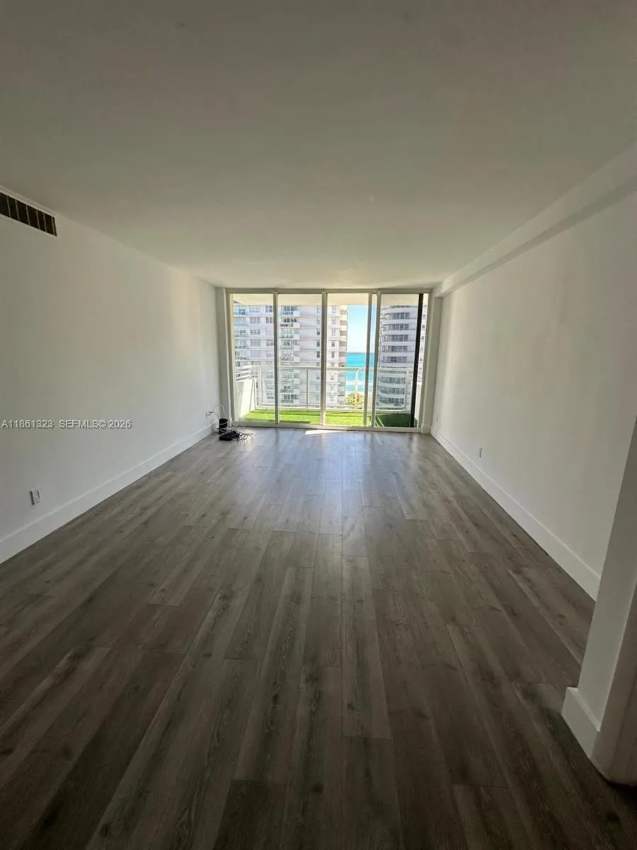5600 Collins Ave 11w, Miami Beach, Florida 33140, Miami Beach, Florida 33140, 2 Bedrooms Bedrooms, ,2 BathroomsBathrooms,Residential,For Sale,5600 Collins Ave 11w, Miami Beach, Florida 33140,A11861323