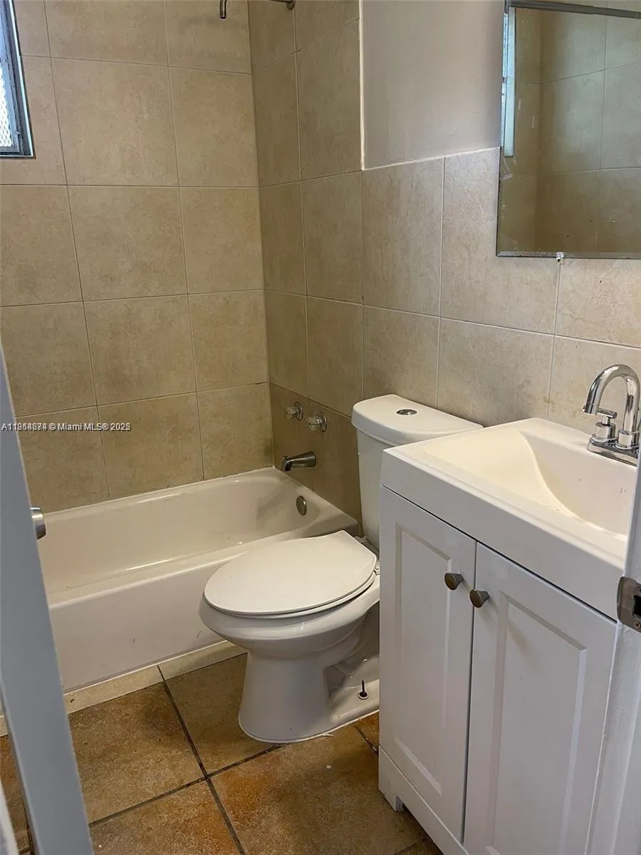 Miami, Florida 33125, ,Residential Income,For Sale,A11864674