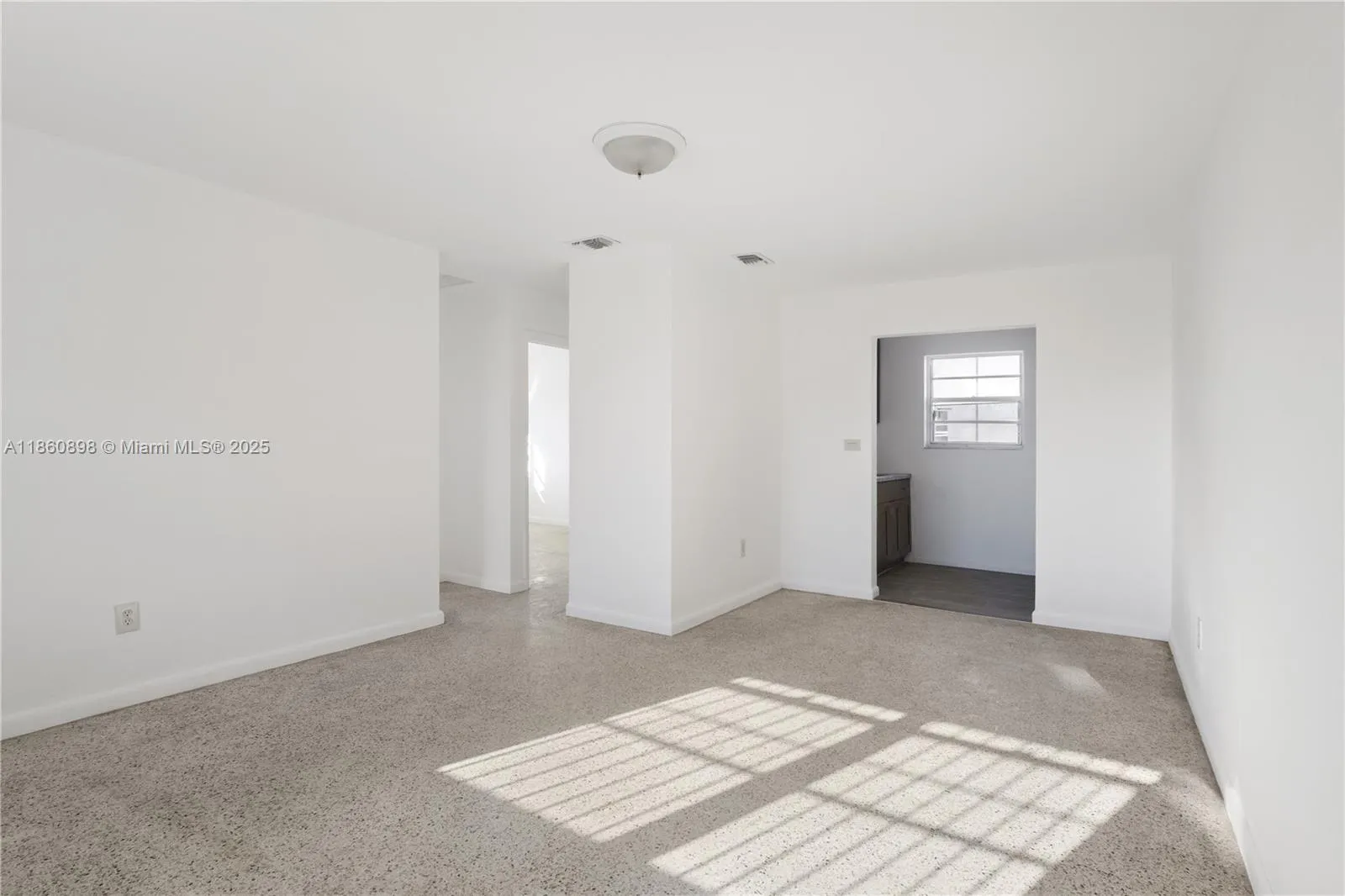 1251 Nw 59th St 2, Miami, Florida 33142, Miami, Florida 33142, 2 Bedrooms Bedrooms, ,1 BathroomBathrooms,Residential Lease,For Rent,1251 Nw 59th St 2, Miami, Florida 33142,A11860898