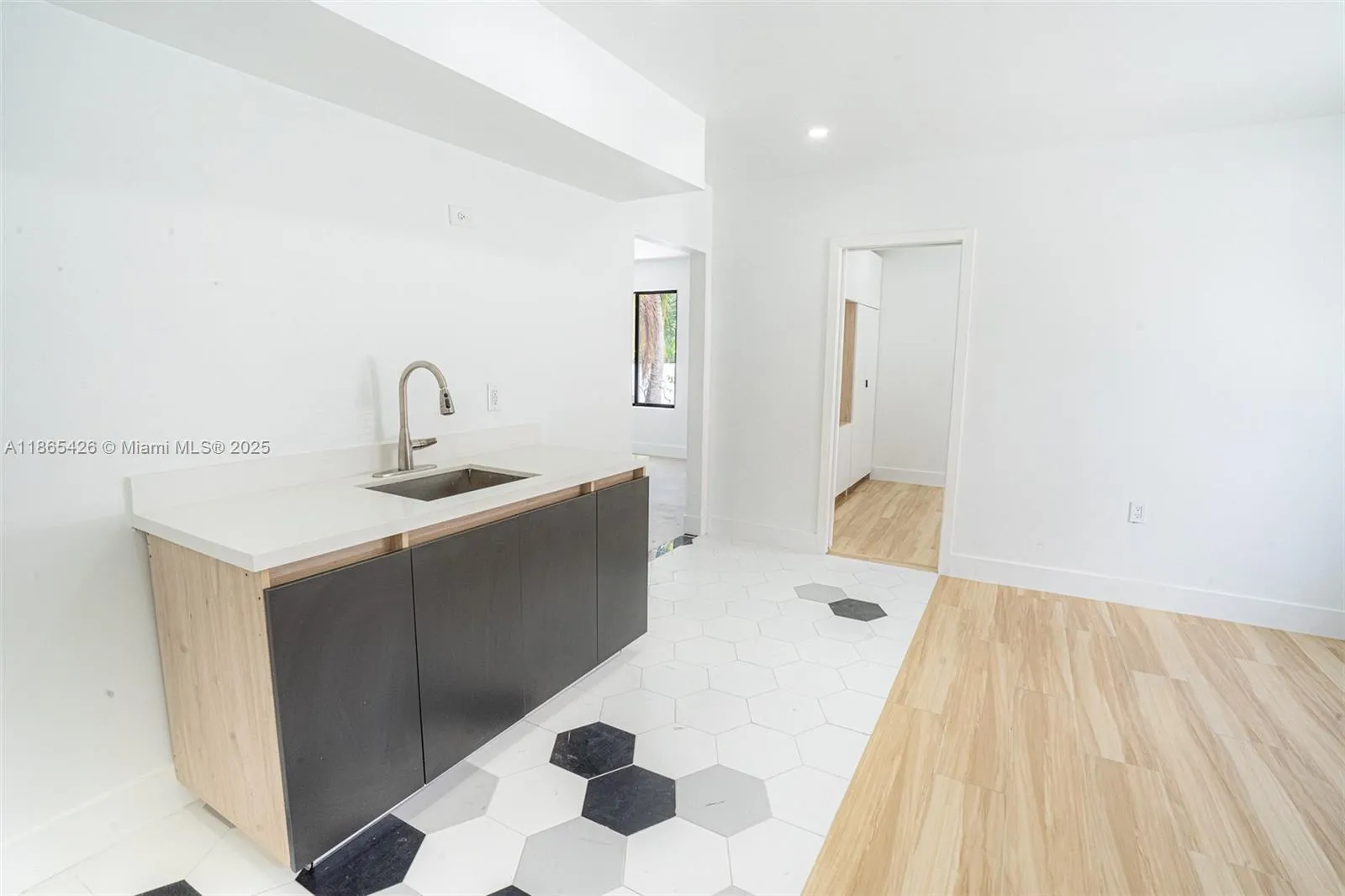 666 Nw 28th St, Miami, Florida 33127, Miami, Florida 33127, ,Commercial Lease,For Rent,666 Nw 28th St, Miami, Florida 33127,A11865426