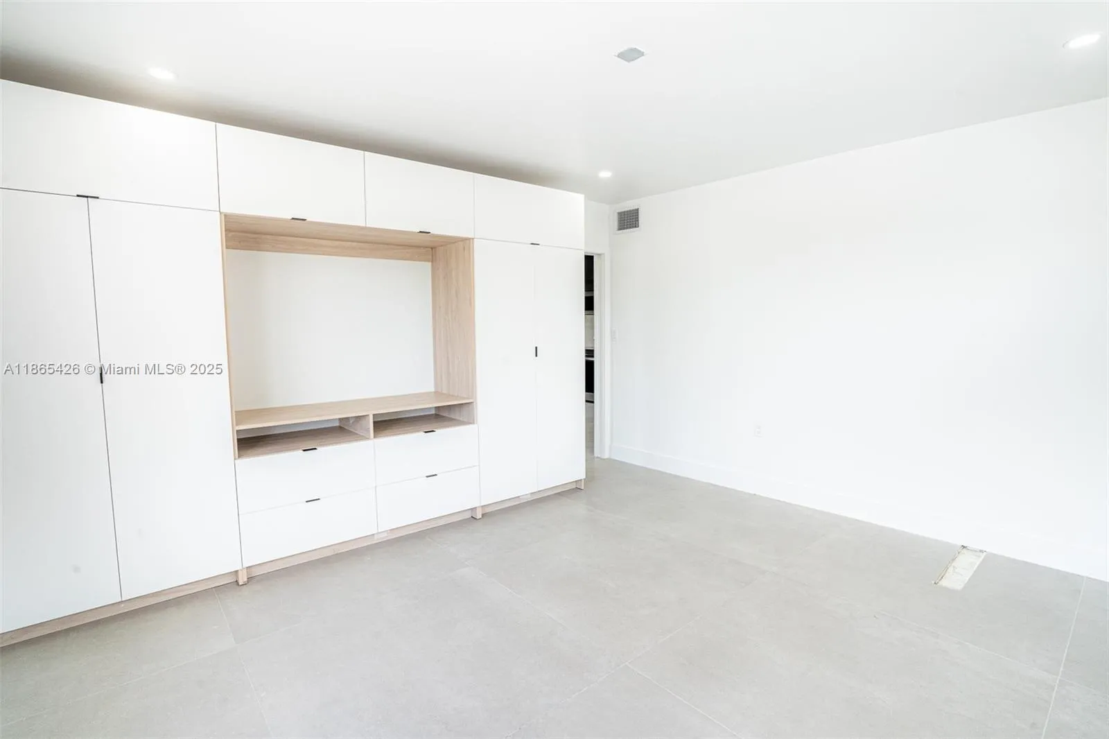 666 Nw 28th St, Miami, Florida 33127, Miami, Florida 33127, ,Commercial Lease,For Rent,666 Nw 28th St, Miami, Florida 33127,A11865426