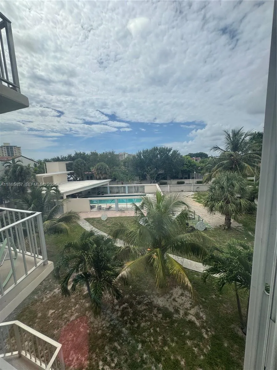 1967 S Ocean Blvd 315-c, Lauderdale By The Sea, Fl, Lauderdale By The Sea, Florida 33062, 1 Bedroom Bedrooms, ,1 BathroomBathrooms,Residential Lease,For Rent,1967 S Ocean Blvd 315-c, Lauderdale By The Sea, Fl,A11865457