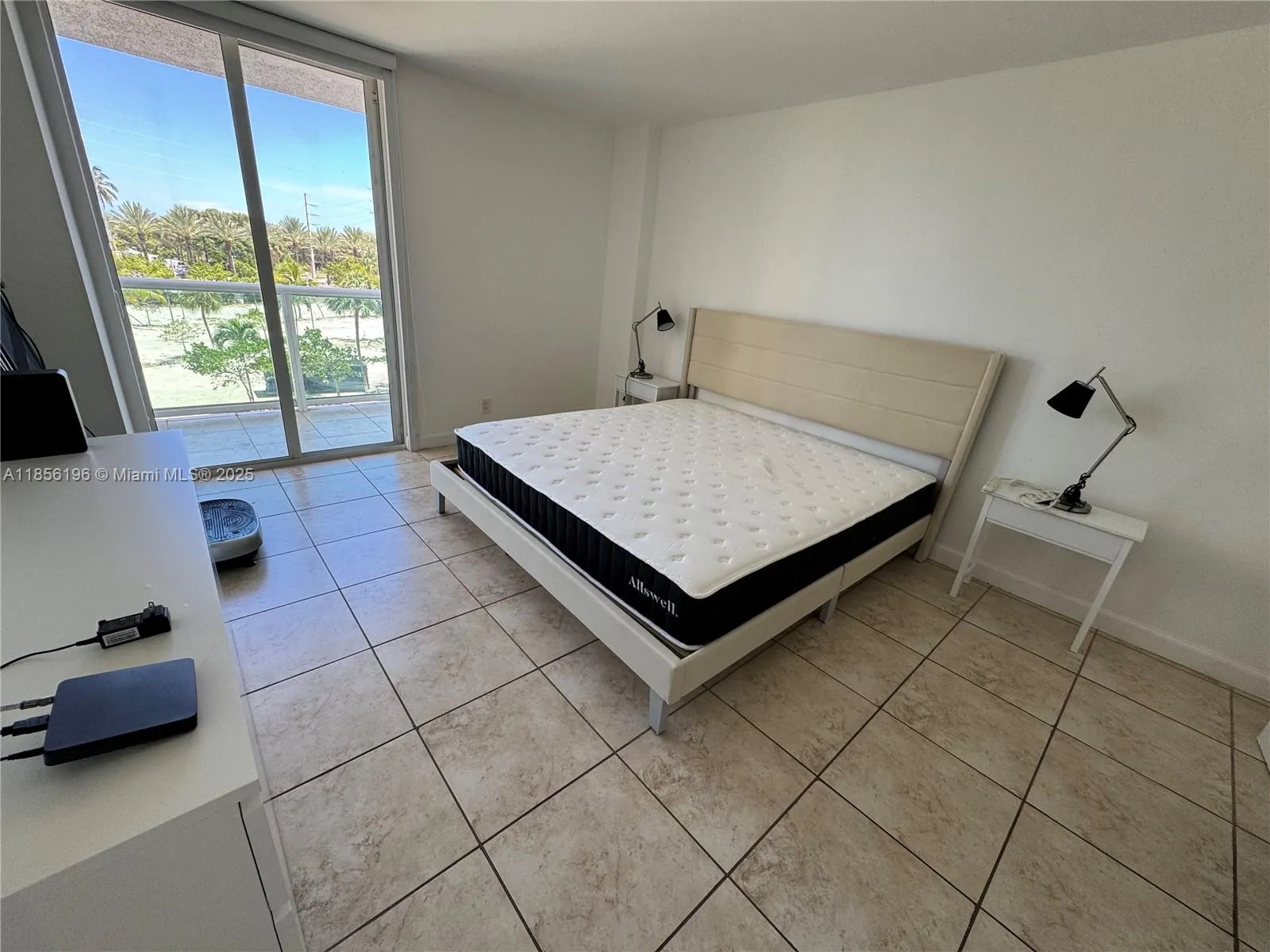 100 Bayview Dr 309, Sunny Isles Beach, Florida 331, Sunny Isles Beach, Florida 33160, 1 Bedroom Bedrooms, ,1 BathroomBathrooms,Residential,For Sale,100 Bayview Dr 309, Sunny Isles Beach, Florida 331,A11856196
