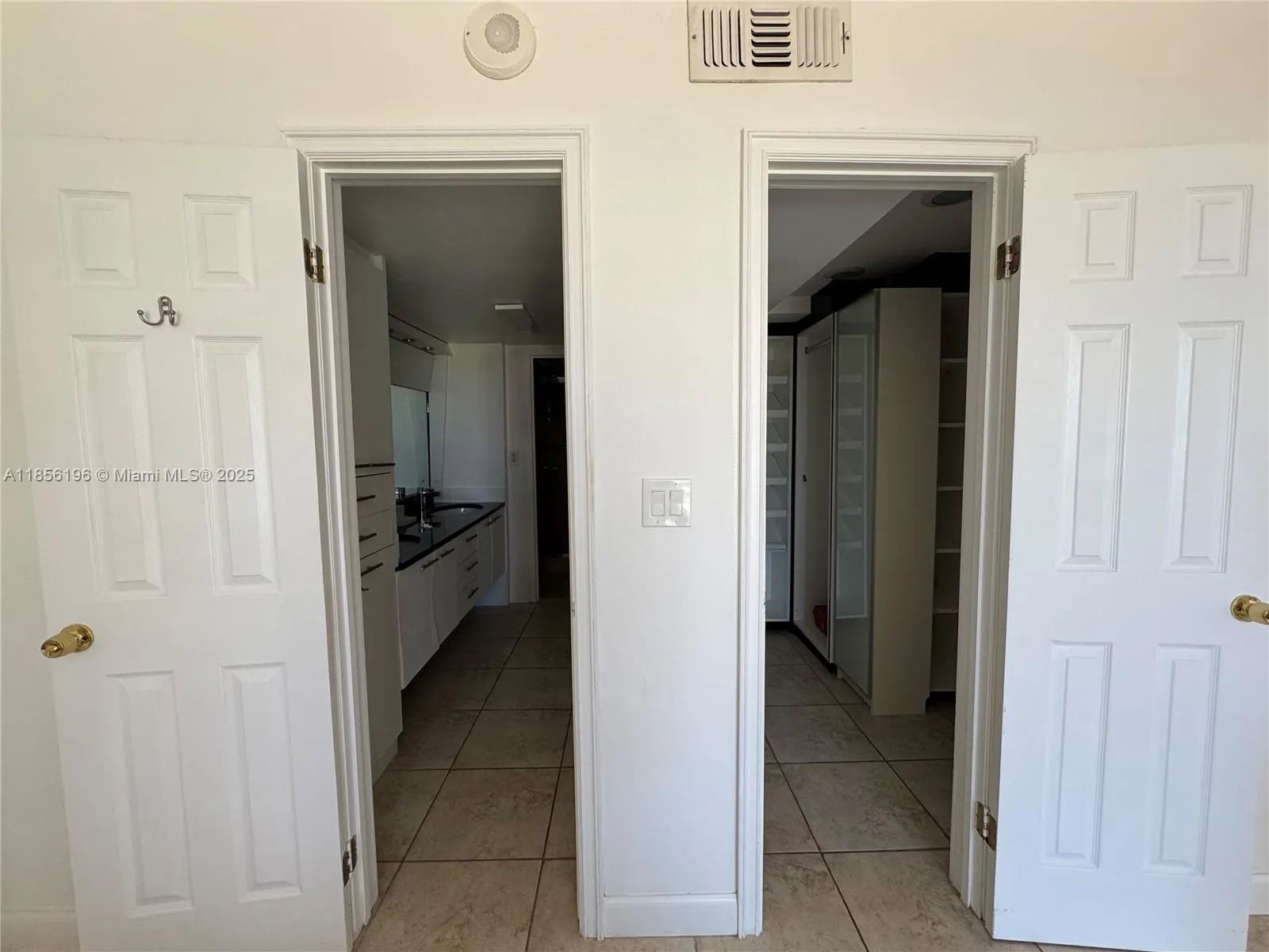 100 Bayview Dr 309, Sunny Isles Beach, Florida 331, Sunny Isles Beach, Florida 33160, 1 Bedroom Bedrooms, ,1 BathroomBathrooms,Residential,For Sale,100 Bayview Dr 309, Sunny Isles Beach, Florida 331,A11856196