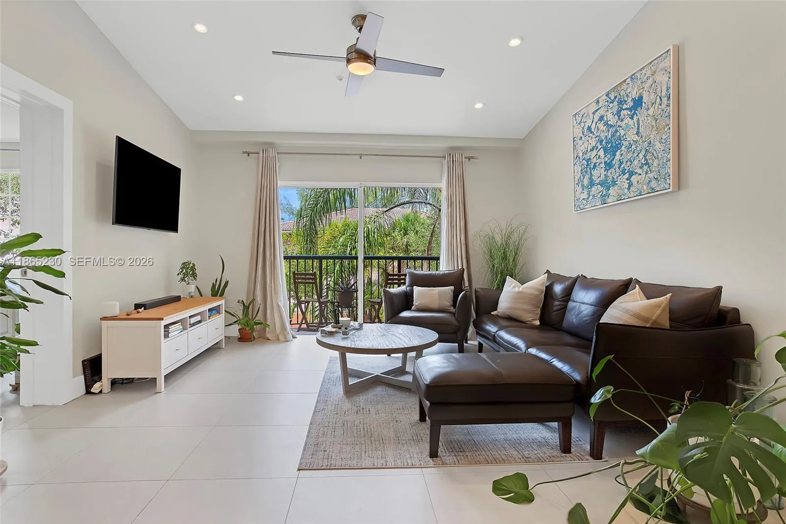 2009 Se 10th Ave 322, Fort Lauderdale, Florida 333, Fort Lauderdale, Florida 33316, 2 Bedrooms Bedrooms, ,2 BathroomsBathrooms,Residential,For Sale,2009 Se 10th Ave 322, Fort Lauderdale, Florida 333,A11865230