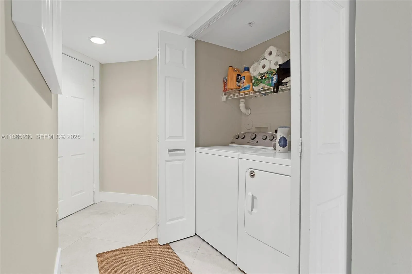 2009 Se 10th Ave 322, Fort Lauderdale, Florida 333, Fort Lauderdale, Florida 33316, 2 Bedrooms Bedrooms, ,2 BathroomsBathrooms,Residential,For Sale,2009 Se 10th Ave 322, Fort Lauderdale, Florida 333,A11865230