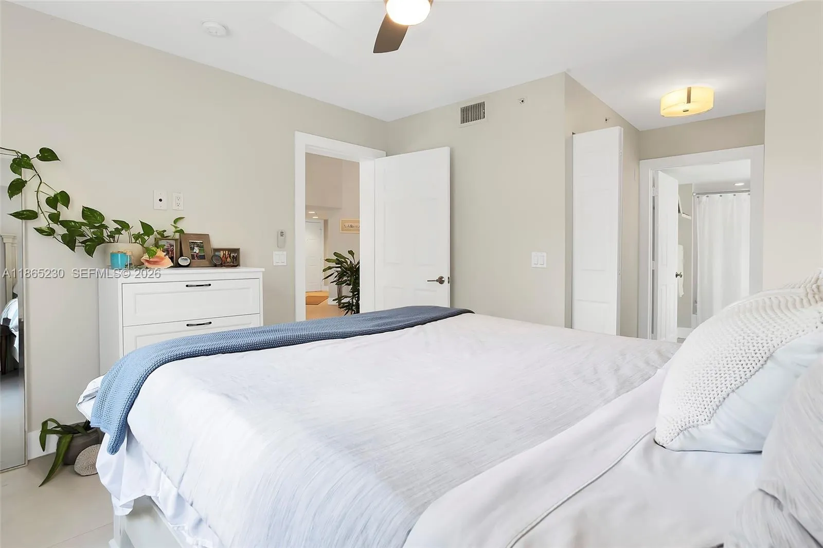 2009 Se 10th Ave 322, Fort Lauderdale, Florida 333, Fort Lauderdale, Florida 33316, 2 Bedrooms Bedrooms, ,2 BathroomsBathrooms,Residential,For Sale,2009 Se 10th Ave 322, Fort Lauderdale, Florida 333,A11865230