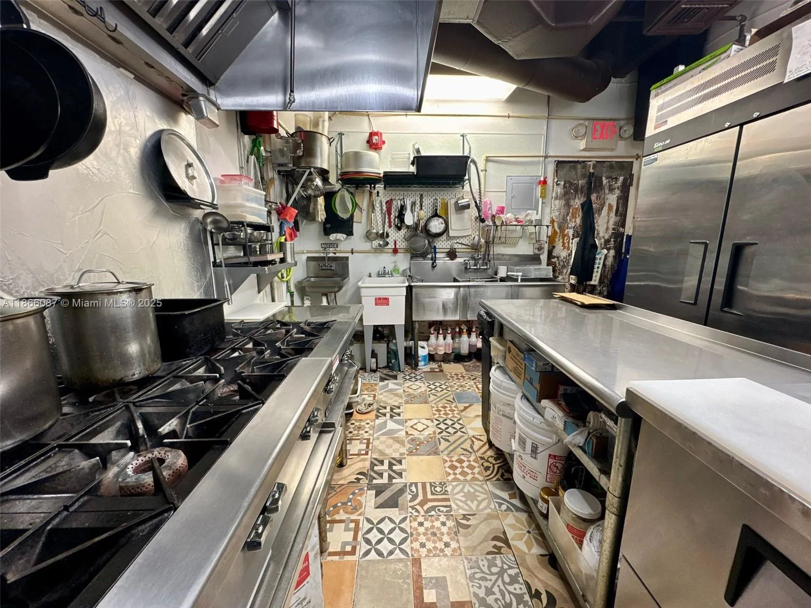 Asian Restaurant With Terrace For Sale Near Dadela, Kendall, Florida 33156, ,Business Opportunity,For Sale,Asian Restaurant With Terrace For Sale Near Dadela,A11866087