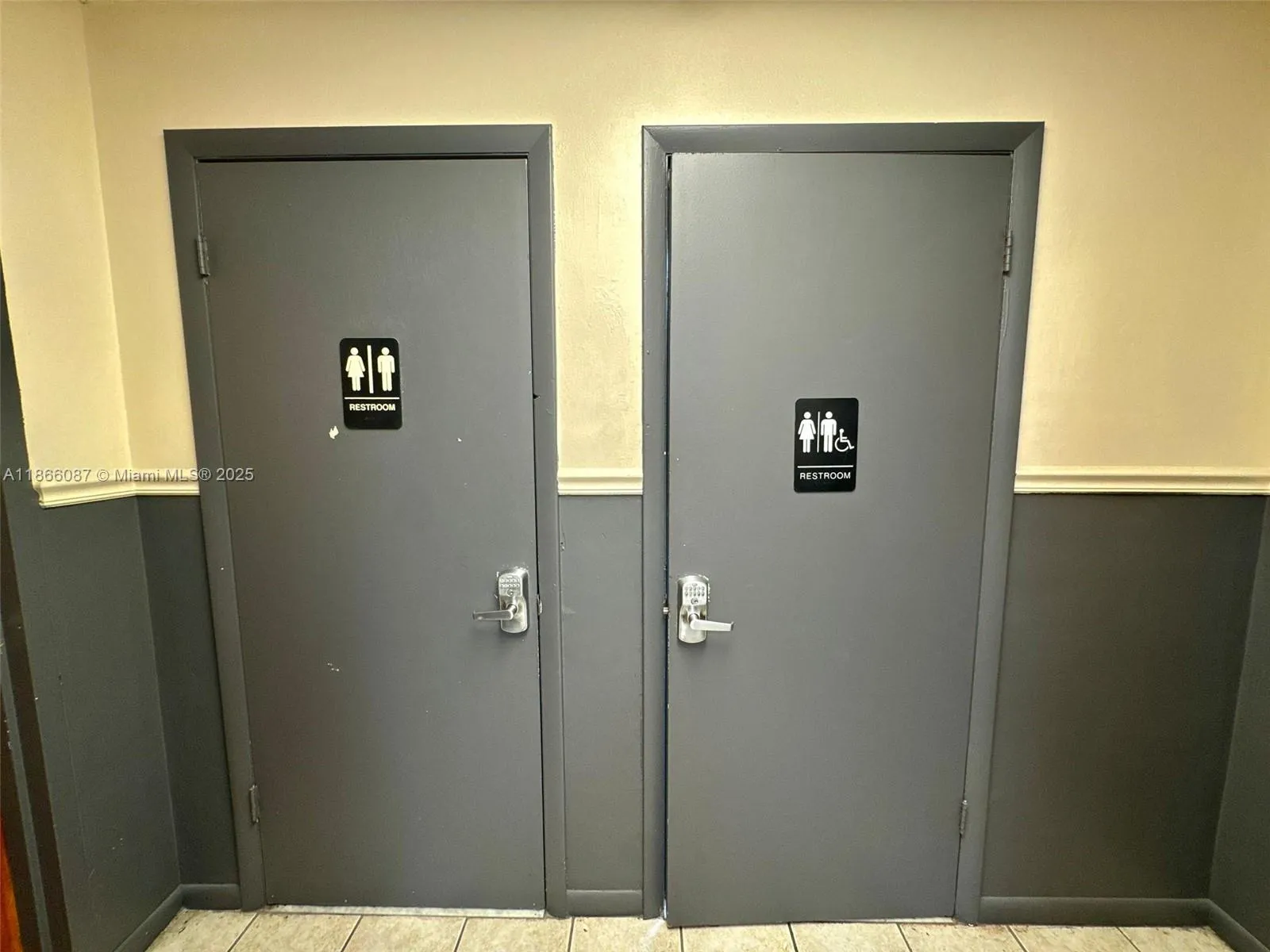 Asian Restaurant With Terrace For Sale Near Dadela, Kendall, Florida 33156, ,Business Opportunity,For Sale,Asian Restaurant With Terrace For Sale Near Dadela,A11866087