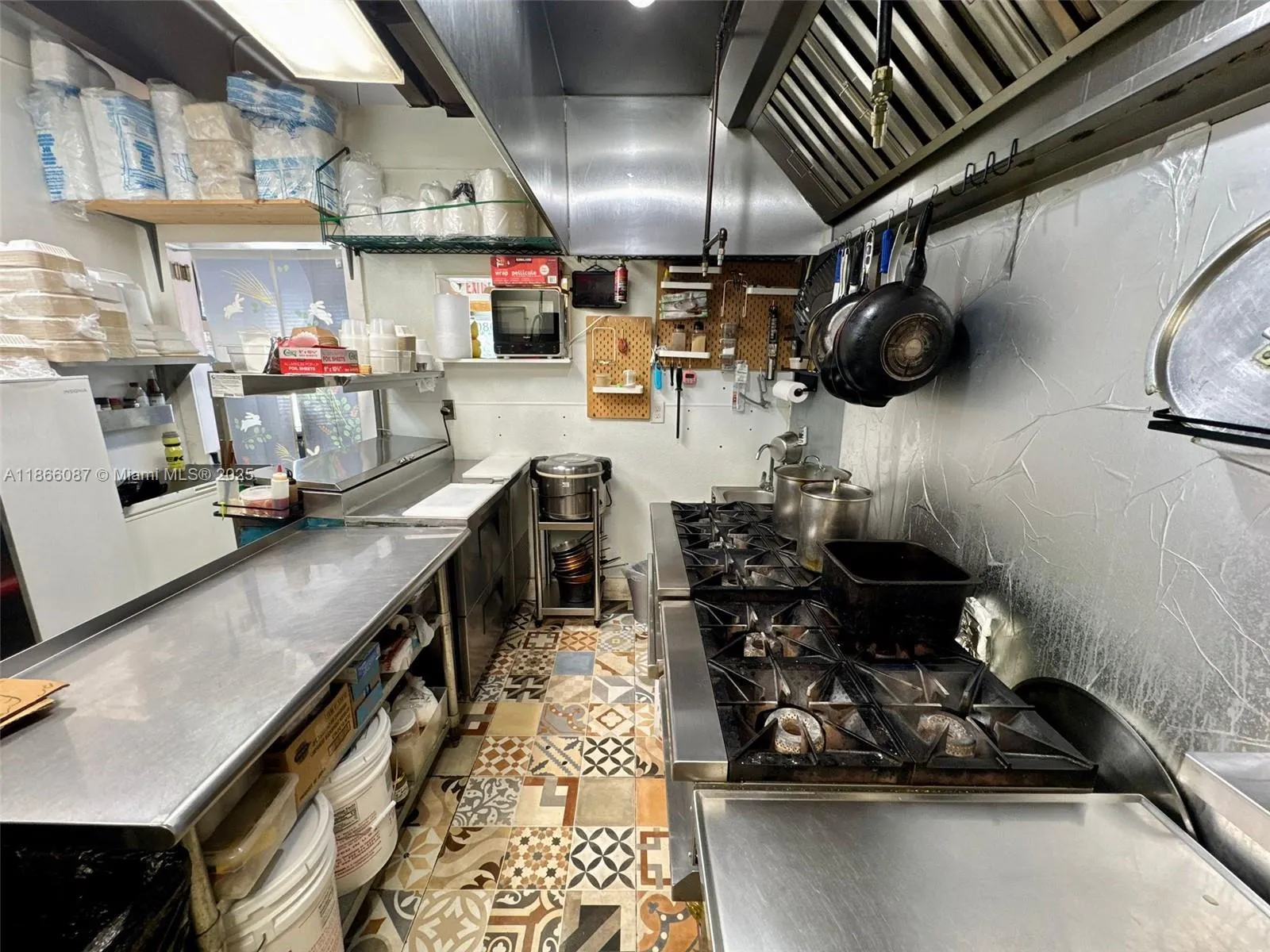 Asian Restaurant With Terrace For Sale Near Dadela, Kendall, Florida 33156, ,Business Opportunity,For Sale,Asian Restaurant With Terrace For Sale Near Dadela,A11866087