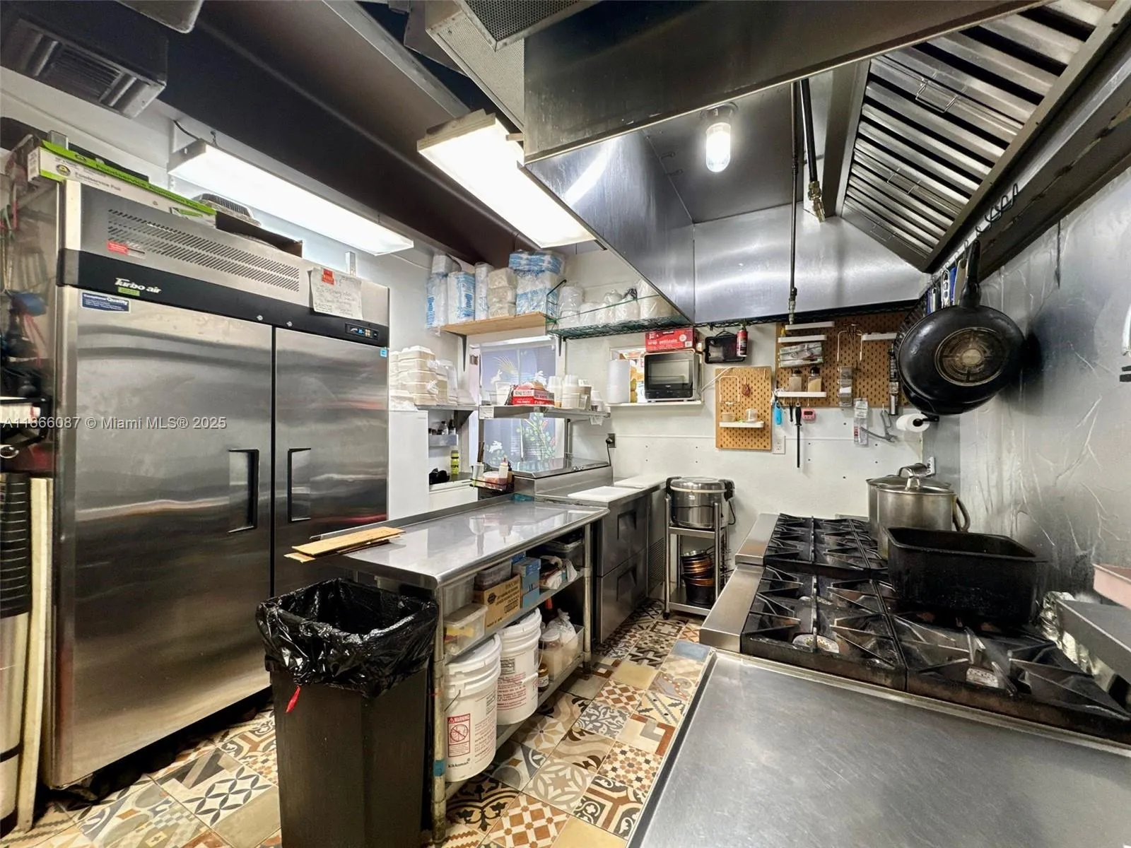 Asian Restaurant With Terrace For Sale Near Dadela, Kendall, Florida 33156, ,Business Opportunity,For Sale,Asian Restaurant With Terrace For Sale Near Dadela,A11866087