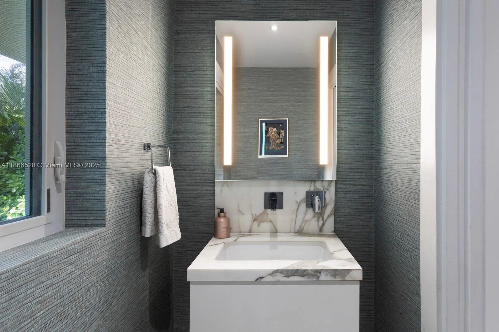 5780 Las Palmas Dr, Coral Gables, Florida 33156, Coral Gables, Florida 33156, 4 Bedrooms Bedrooms, ,3 BathroomsBathrooms,Residential,For Sale,5780 Las Palmas Dr, Coral Gables, Florida 33156,A11866528