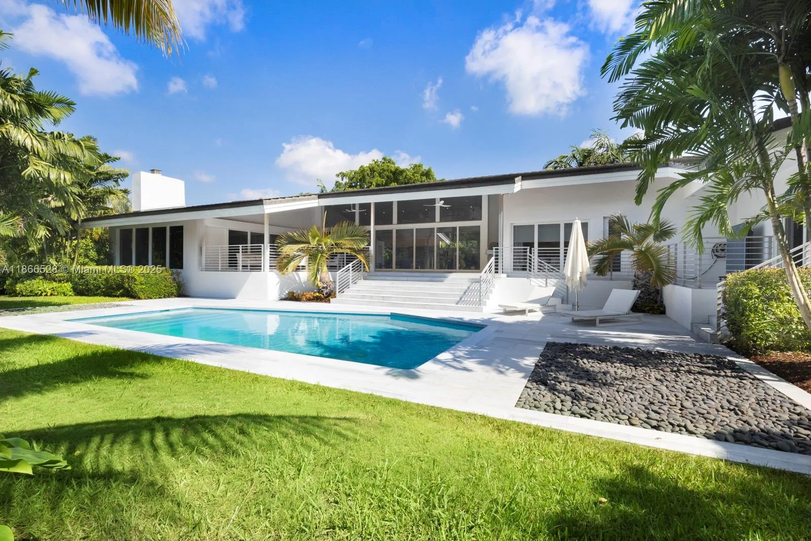 5780 Las Palmas Dr, Coral Gables, Florida 33156, Coral Gables, Florida 33156, 4 Bedrooms Bedrooms, ,3 BathroomsBathrooms,Residential,For Sale,5780 Las Palmas Dr, Coral Gables, Florida 33156,A11866528