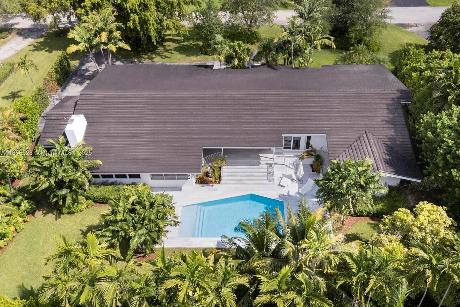 5780 Las Palmas Dr, Coral Gables, Florida 33156, Coral Gables, Florida 33156, 4 Bedrooms Bedrooms, ,3 BathroomsBathrooms,Residential,For Sale,5780 Las Palmas Dr, Coral Gables, Florida 33156,A11866528