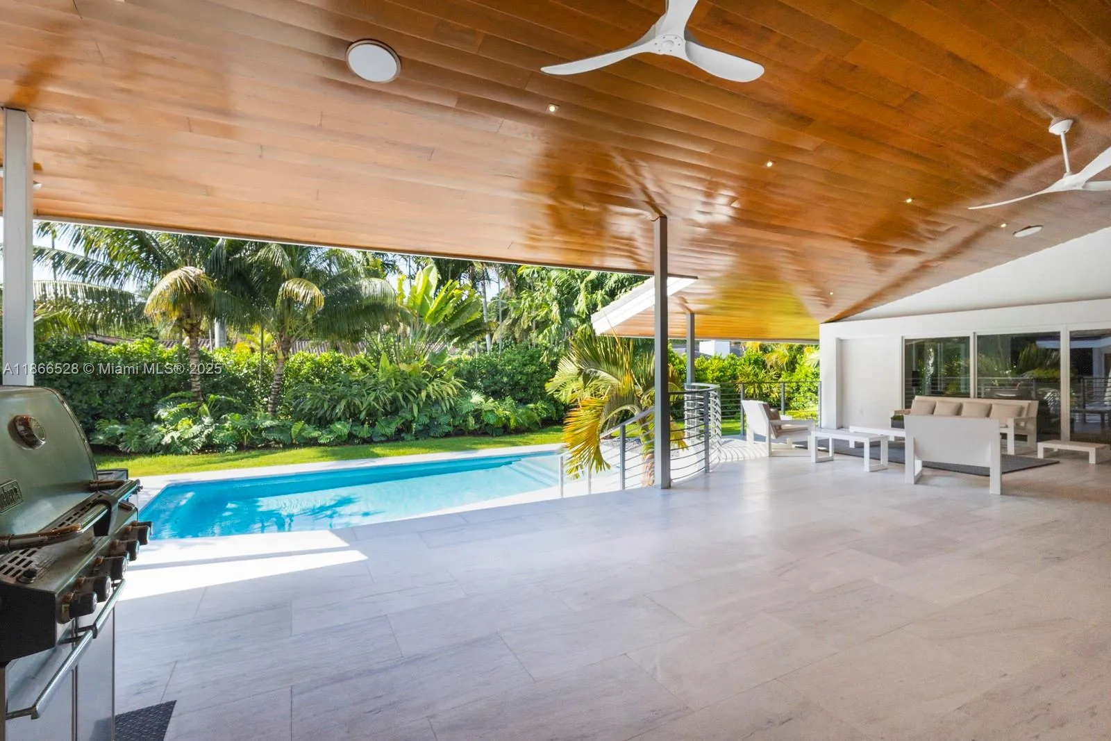 5780 Las Palmas Dr, Coral Gables, Florida 33156, Coral Gables, Florida 33156, 4 Bedrooms Bedrooms, ,3 BathroomsBathrooms,Residential,For Sale,5780 Las Palmas Dr, Coral Gables, Florida 33156,A11866528