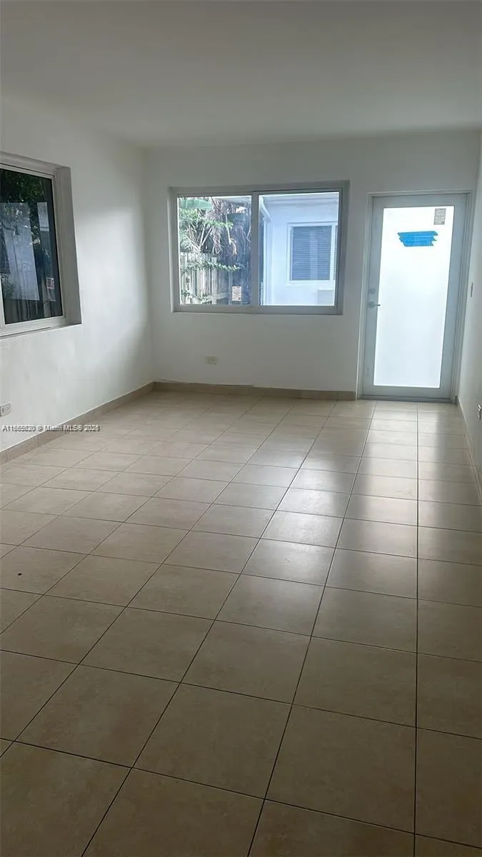 800 85th St 810, Miami Beach, Florida 33141, Miami Beach, Florida 33141, 1 Bedroom Bedrooms, ,1 BathroomBathrooms,Residential Lease,For Rent,800 85th St 810, Miami Beach, Florida 33141,A11865620