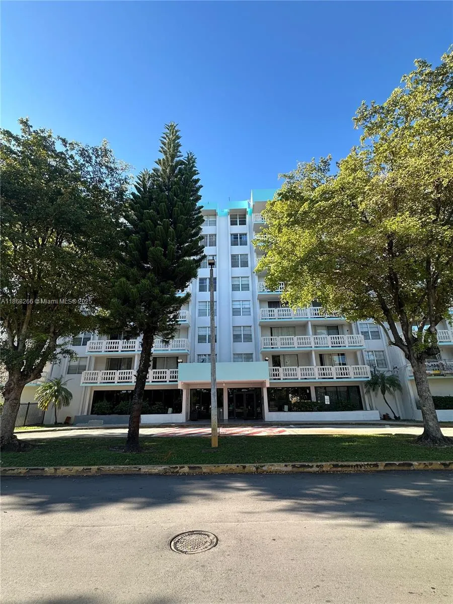 15600 Nw 7th Ave 805, Miami, Florida 33169, Miami, Florida 33169, 1 Bedroom Bedrooms, ,1 BathroomBathrooms,Residential Lease,For Rent,15600 Nw 7th Ave 805, Miami, Florida 33169,A11868266