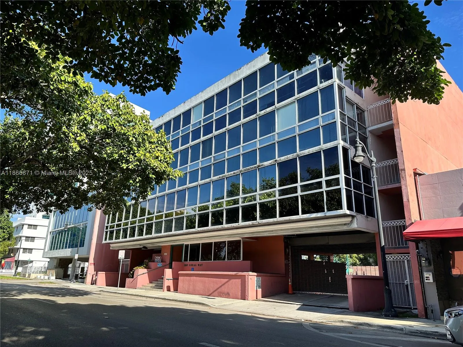 1385 Sw 22nd St 201, Miami, Florida 33145, Miami, Florida 33145, ,Commercial Sale,For Sale,1385 Sw 22nd St 201, Miami, Florida 33145,A11868671