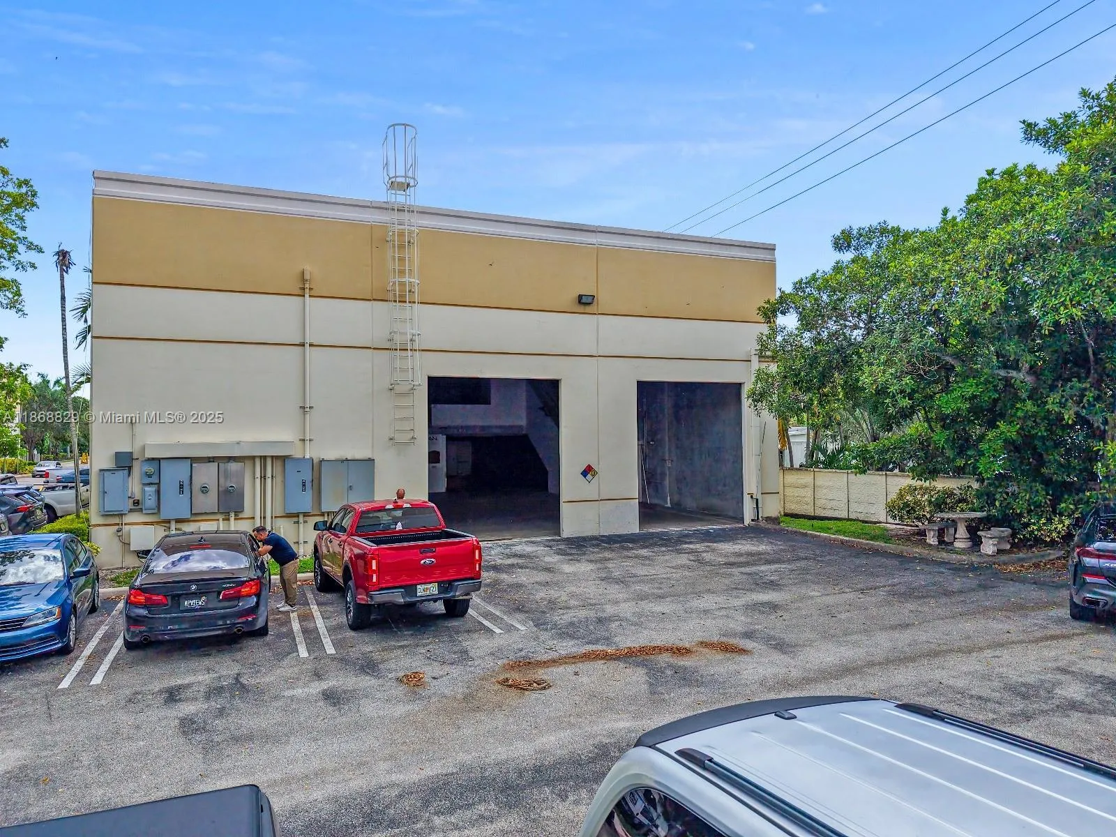 917 Nw 31st Ave, Pompano Beach, Florida 33069, Pompano Beach, Florida 33069, ,Commercial Lease,For Rent,917 Nw 31st Ave, Pompano Beach, Florida 33069,A11868829