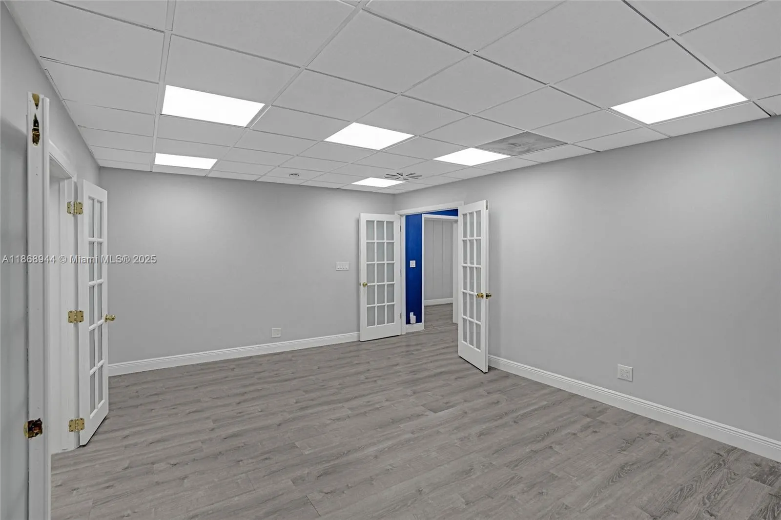 2419 Hollywood Blvd, Hollywood, Florida 33020, Hollywood, Florida 33020, ,Commercial Sale,For Sale,2419 Hollywood Blvd, Hollywood, Florida 33020,A11868944