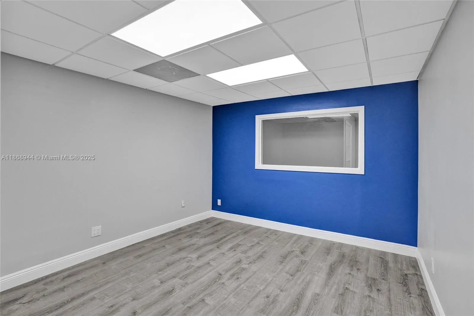 2419 Hollywood Blvd, Hollywood, Florida 33020, Hollywood, Florida 33020, ,Commercial Sale,For Sale,2419 Hollywood Blvd, Hollywood, Florida 33020,A11868944